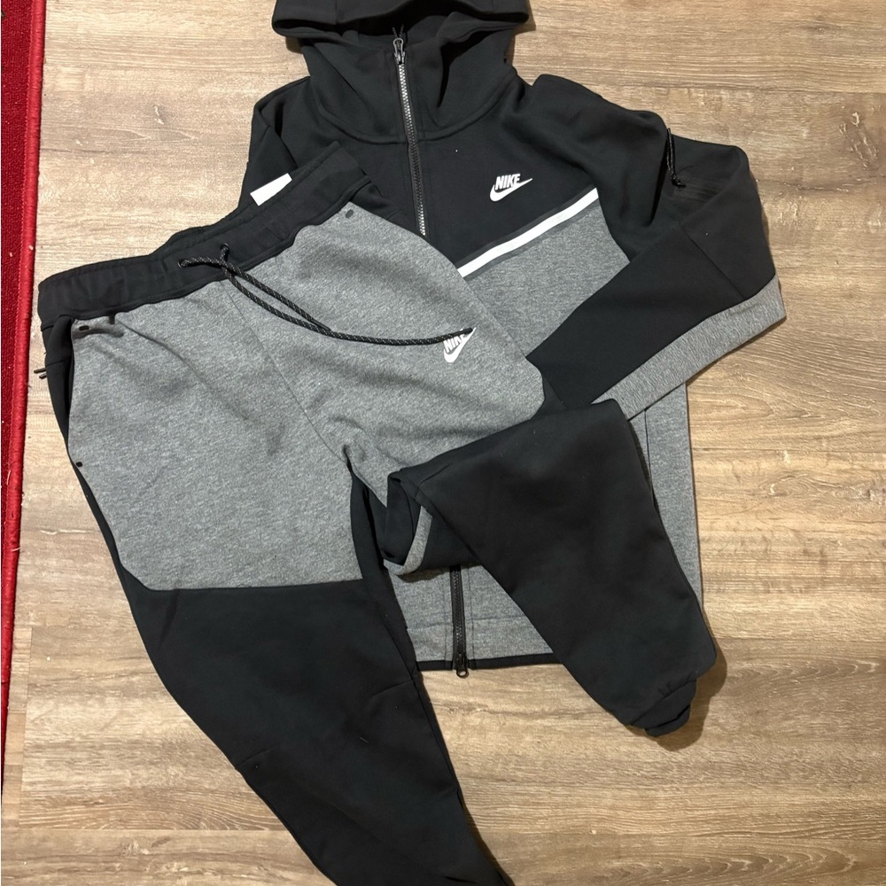 Nike Black and Gray Tracksuit